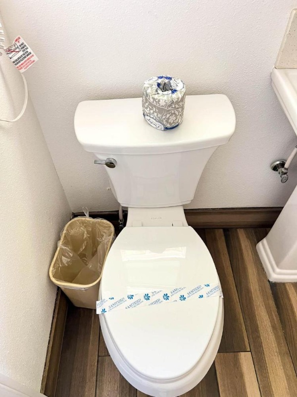 Town and Country Inn image 29