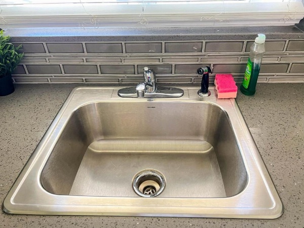 Town and Country Inn image 85